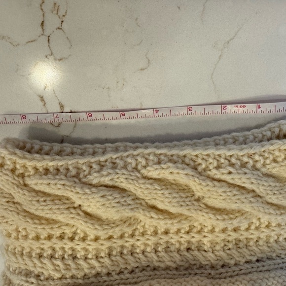 Handcrafted Chunky Beanie Hat / Cream - Picture 7 of 7